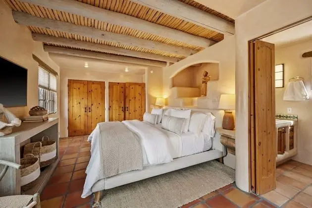 Ev (2bd Casa Divina)