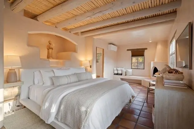 Ev (2bd Casa Divina)
