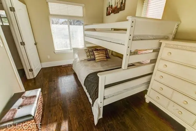 Ev (2 Bedrooms)