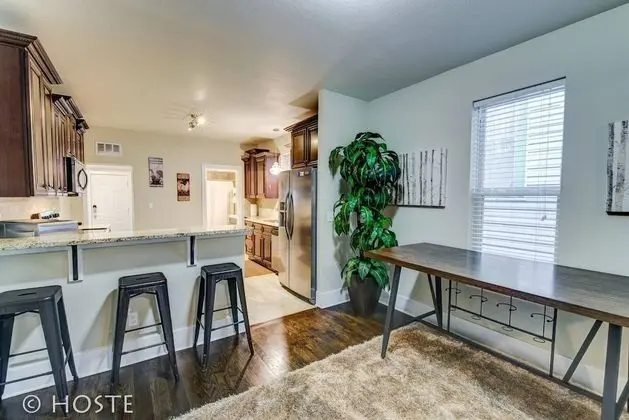 Ev (2 Bedrooms)