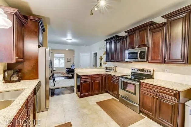 Ev (2 Bedrooms)