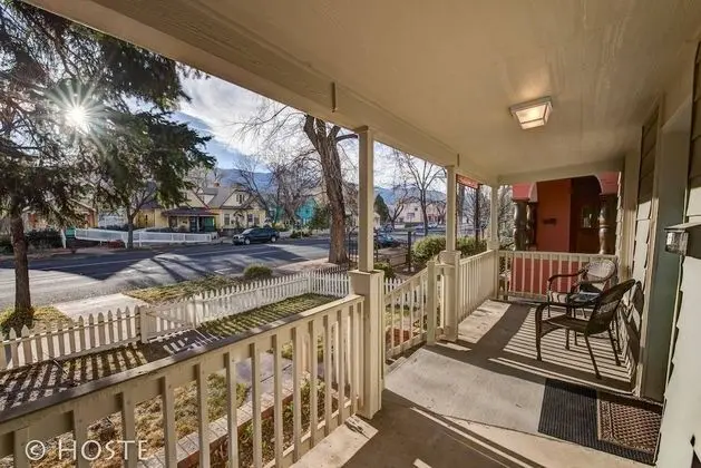 Ev (2 Bedrooms)