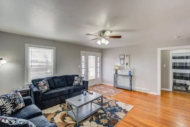 Ev (2 Bedrooms)