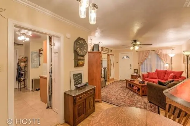 Ev (2 Bedrooms)