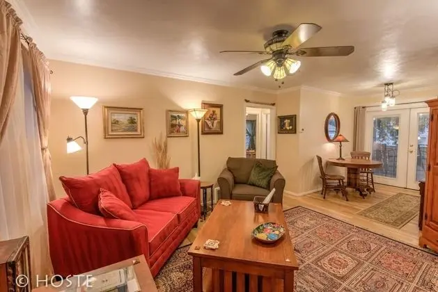 Ev (2 Bedrooms)