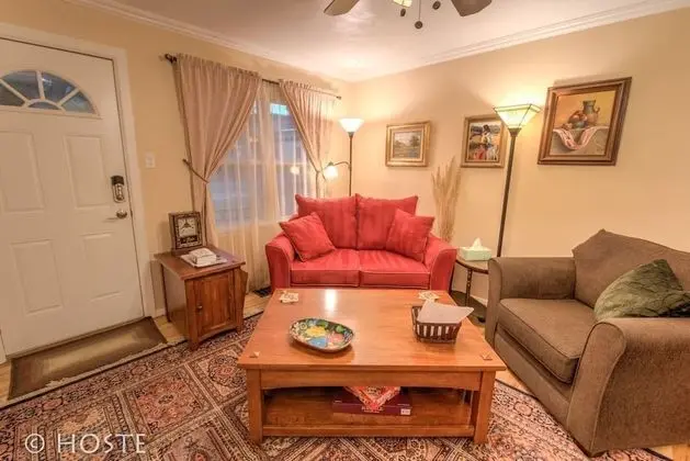Ev (2 Bedrooms)