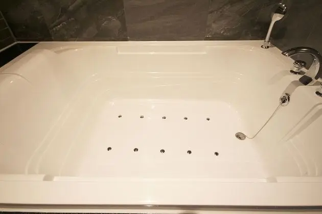 Deluxe Oda (Semi Deluxe B- SPA)