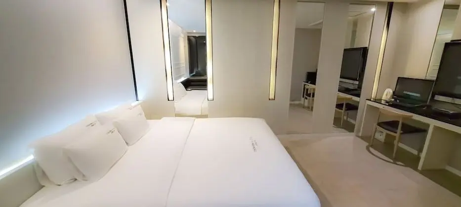 Deluxe Tek Büyük Yataklı Oda, Sigara İçilebilir