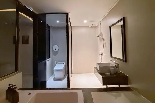 Premium Tek Büyük Yataklı Oda