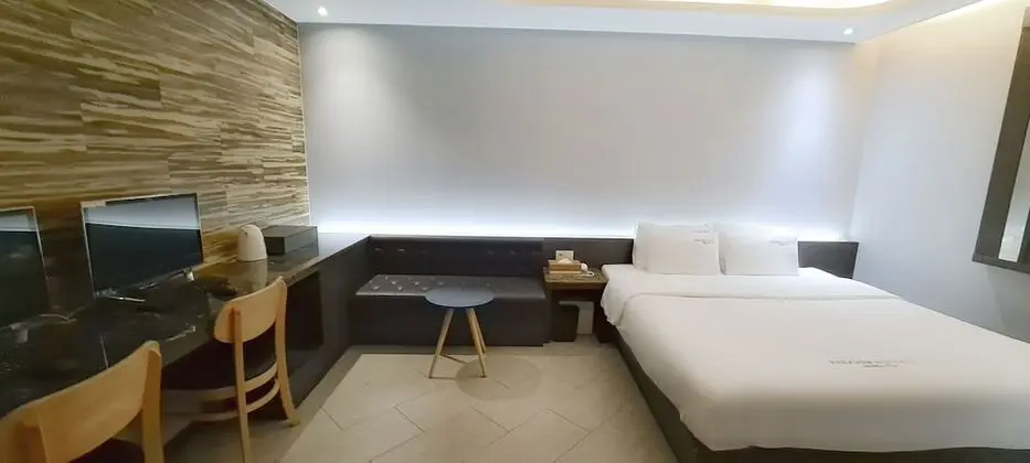 Standard Tek Büyük Yataklı Oda, 1 En Büyük (King) Boy Yatak, Sigara İçilebilir (Semi-Standard)