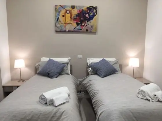 Tek Büyük veya İki Ayrı Yataklı Oda