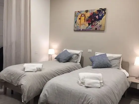 Tek Büyük veya İki Ayrı Yataklı Oda