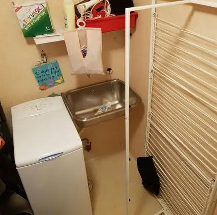 Basic Oda, Ortak Banyo (Sofa bed outside of the room)