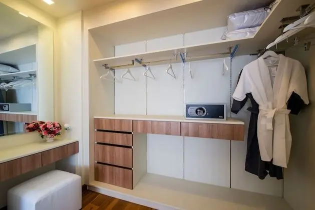 3-Bedroom Apartment