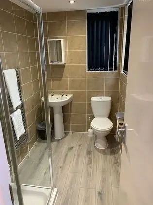 Apart Daire, Özel Banyo (Waterloo)