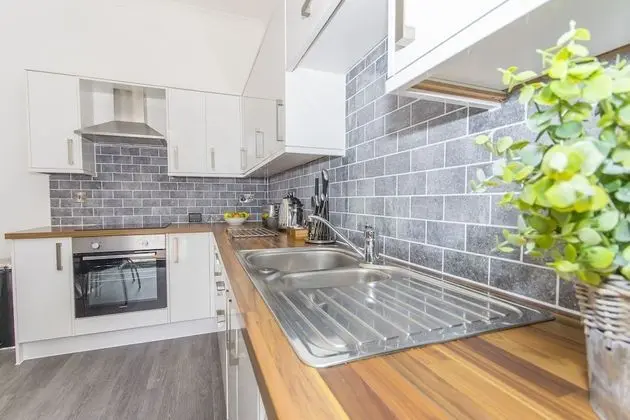 Apart Daire, Özel Banyo, Bahçe Manzaralı (Raleigh )