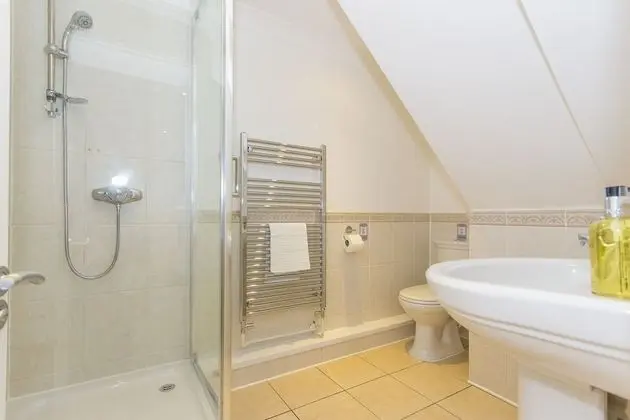 Apart Daire, Özel Banyo, Bahçe Manzaralı (Raleigh )