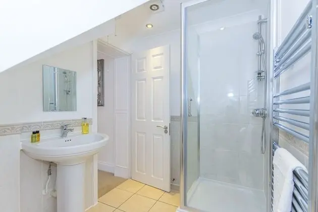 Apart Daire, Özel Banyo, Bahçe Manzaralı (Raleigh )