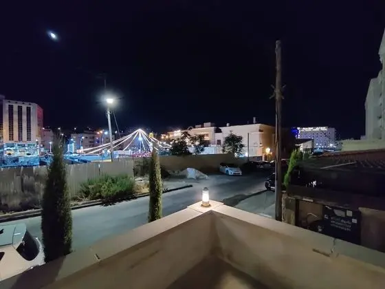Apart Daire, 3 Yatak Odası, Sigara İçilebilir, Buzdolabı