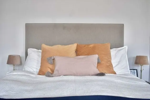 Ev (3 Bedrooms)