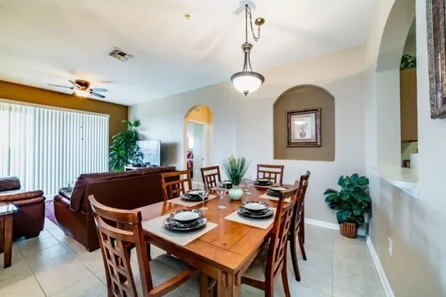 Ev (3 Bedroom Condo)