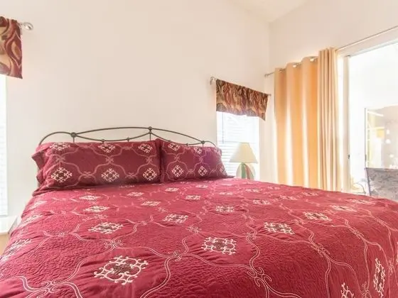 Ev (3 Bedroom Home with Private Screened )
