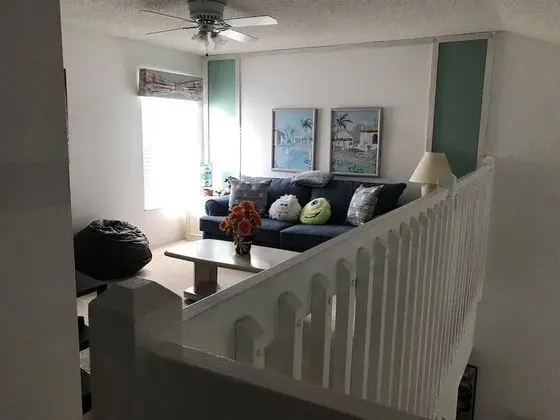 Ev (3 Bedroom Home with Private Screened )