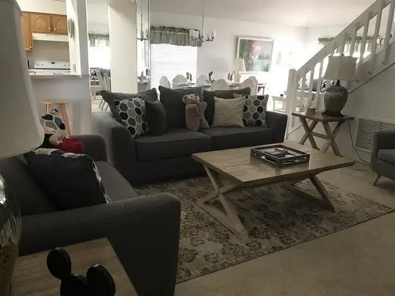 Ev (3 Bedroom Home with Private Screened )
