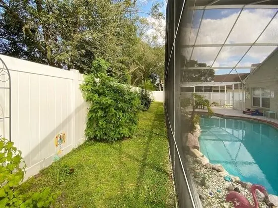 Ev (3 Bedroom Home with Private Screened )