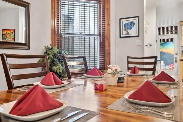 Sıra Ev, Birden Çok Yatak, Avlu Manzaralı (5 Star Cap Hill 3Br Patio Garage & Wa)