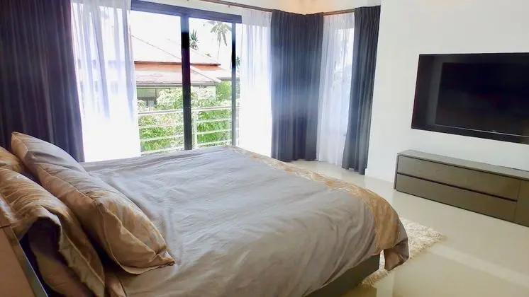 3 Bedrooms Villa