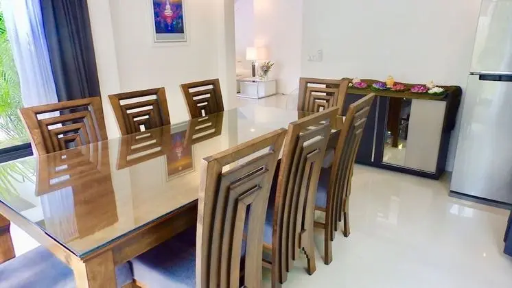 3 Bedrooms Villa