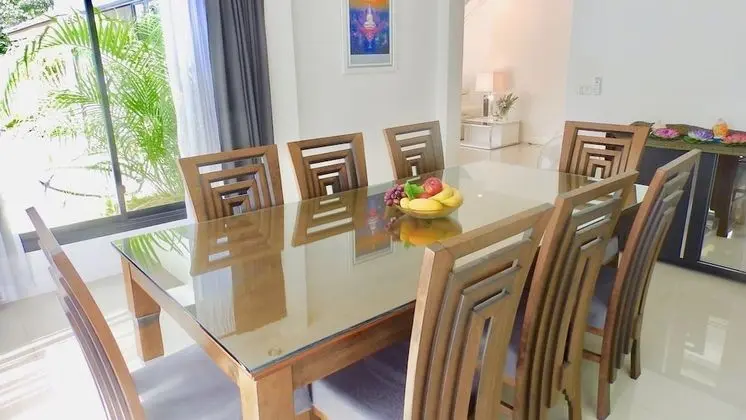 3 Bedrooms Villa