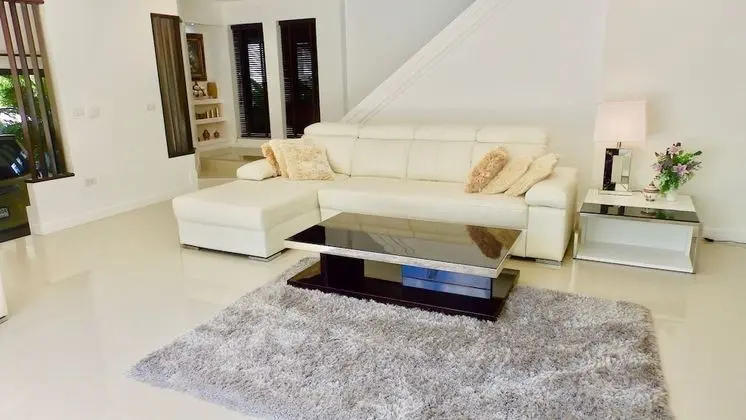 3 Bedrooms Villa