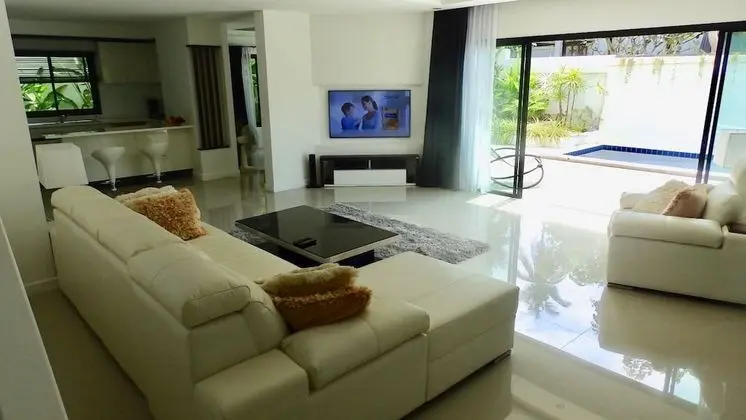 3 Bedrooms Villa