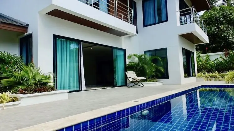 3 Bedrooms Villa