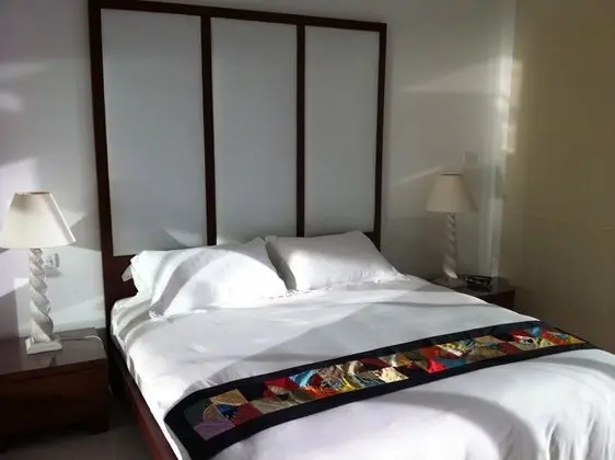 3-Bedroom Apartment with Sea View