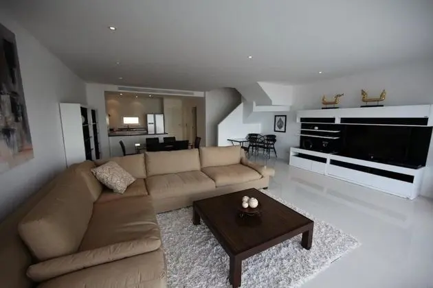 3-Bedroom Apartment with Sea View