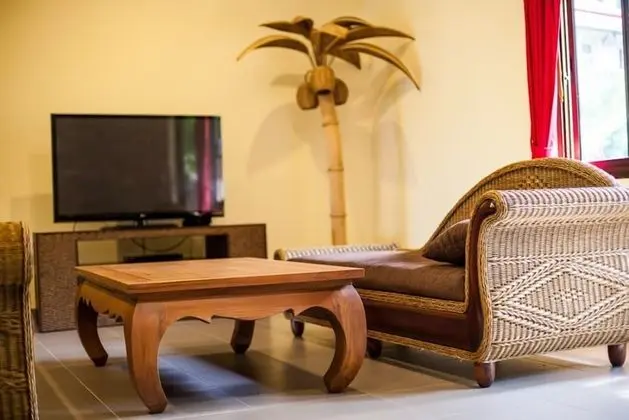 3 Bedroomed Villa Zanzibar - walk to beach