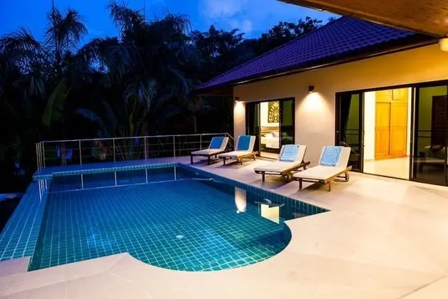 3 Bedroomed Villa Zanzibar - walk to beach