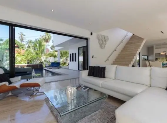 3 Bedrooms Villa