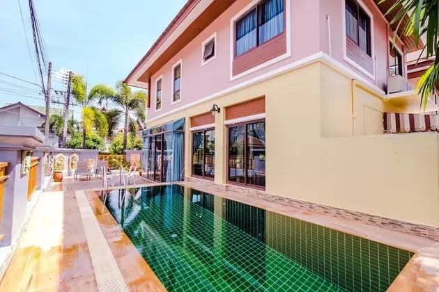 Economy Villa, 3 Yatak Odası, Kişiye Özel Havuzlu, Köşe