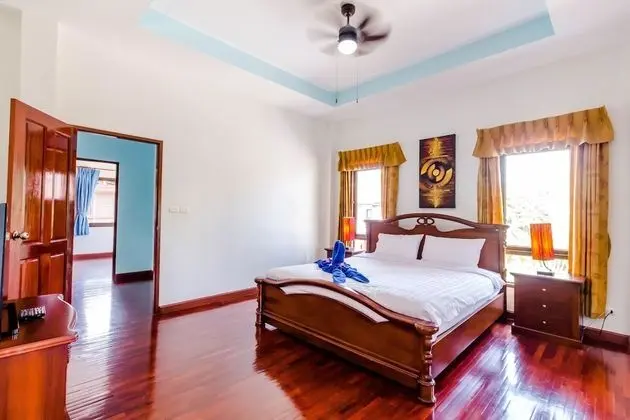 Economy Villa, 3 Yatak Odası, Kişiye Özel Havuzlu, Köşe