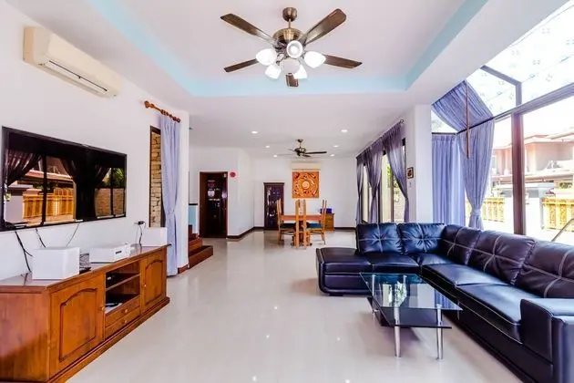 Economy Villa, 3 Yatak Odası, Kişiye Özel Havuzlu, Köşe