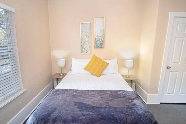 Ev (3 Bedrooms)