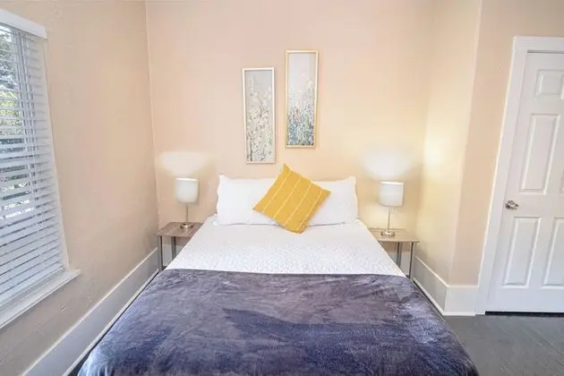 Ev (3 Bedrooms)