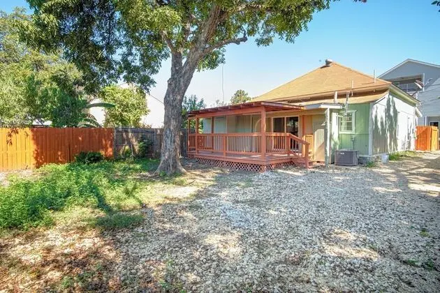 Ev (3 Bedrooms)