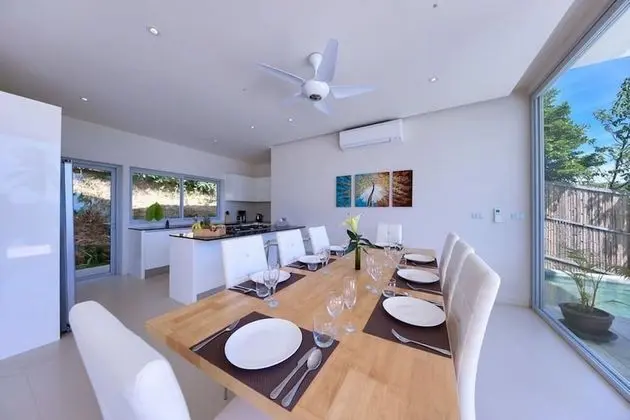 3 Bedrooms Villa