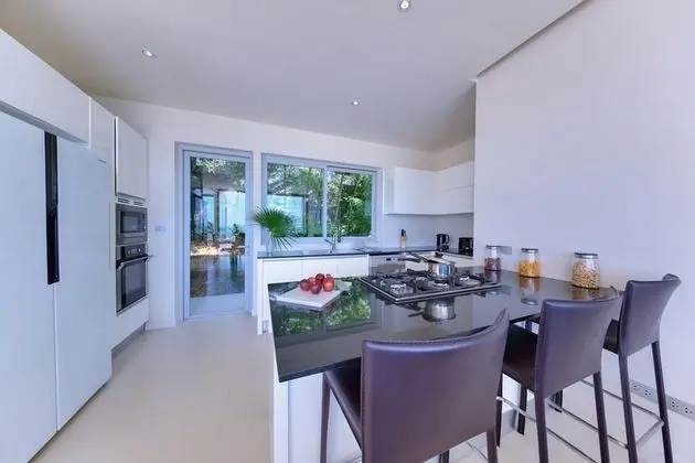 3 Bedrooms Villa