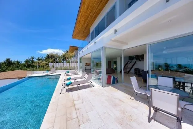 3 Bedrooms Villa